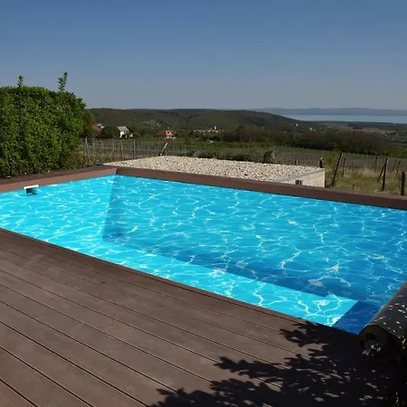펜션 Panorama, Balaton Dörgicse